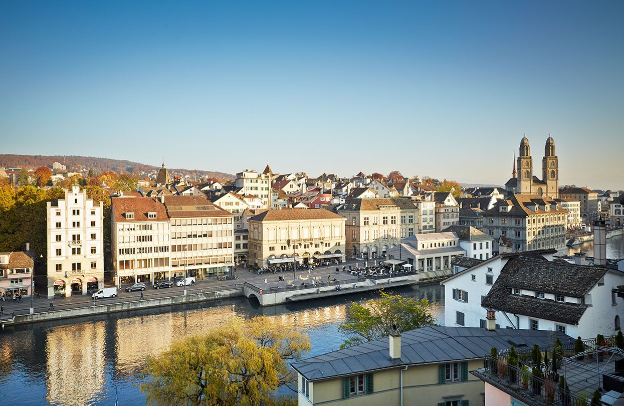 Lindenhof, image by Christian Schnur, Zürich Tourismus
